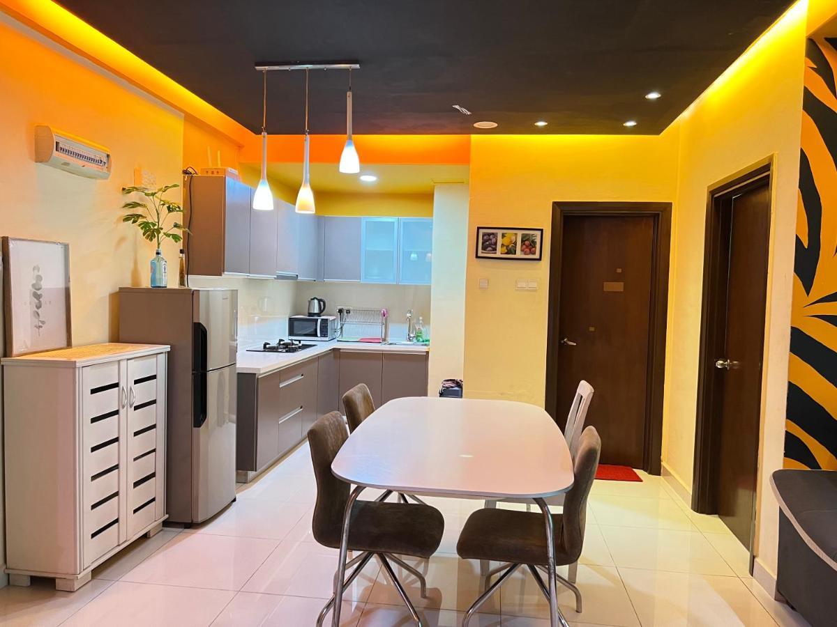 Regalia Suites & Residence 2 Bedroom Apartment By Enjoy Your Stay Куала-Лумпур Екстер'єр фото